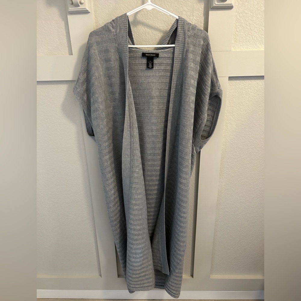 White House | Black‎ Market Vest Duster Hoodie